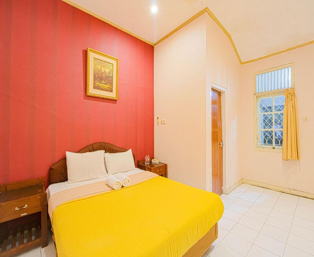D'Talent Hotel Yogyakarta Ngoại thất bức ảnh