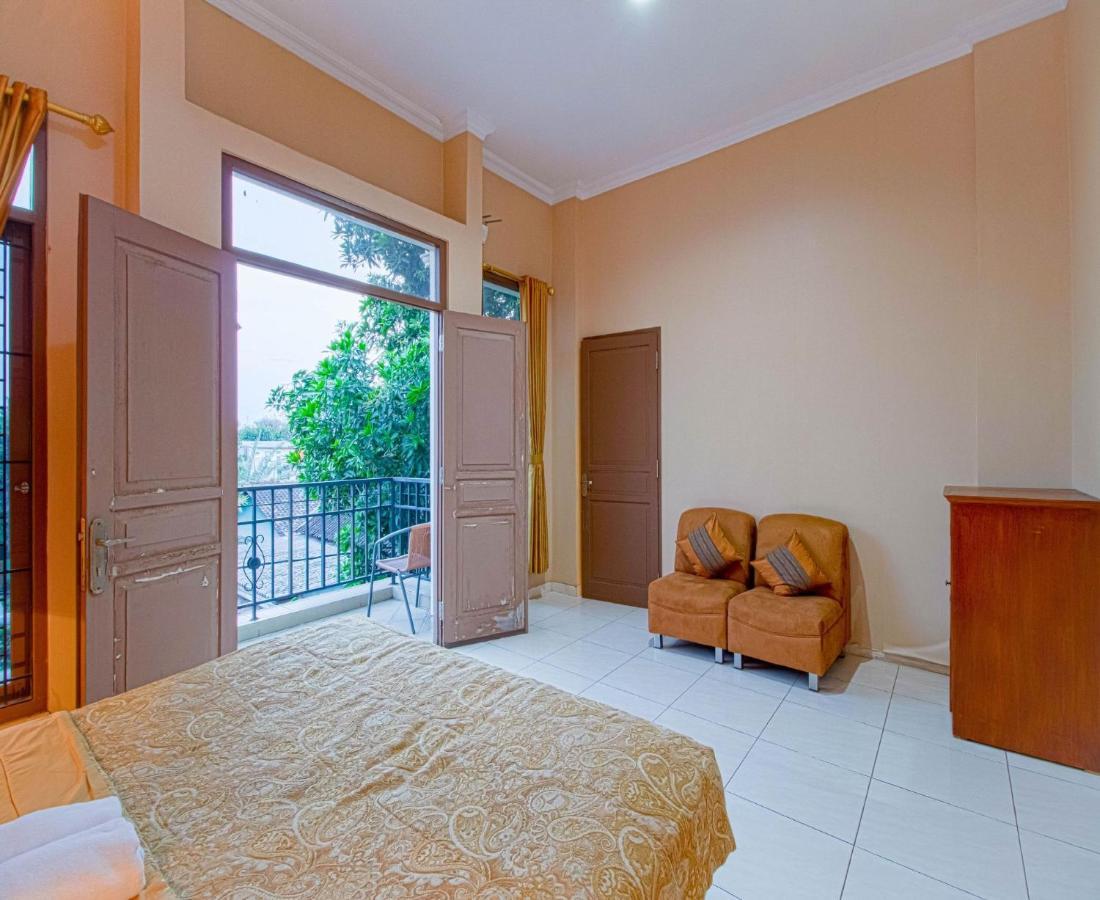 D'Talent Hotel Yogyakarta Ngoại thất bức ảnh