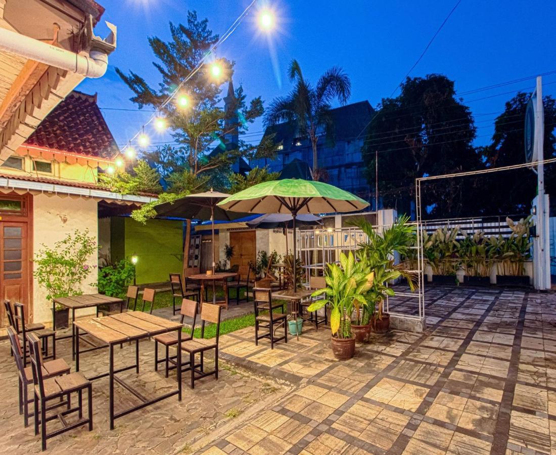 D'Talent Hotel Yogyakarta Ngoại thất bức ảnh