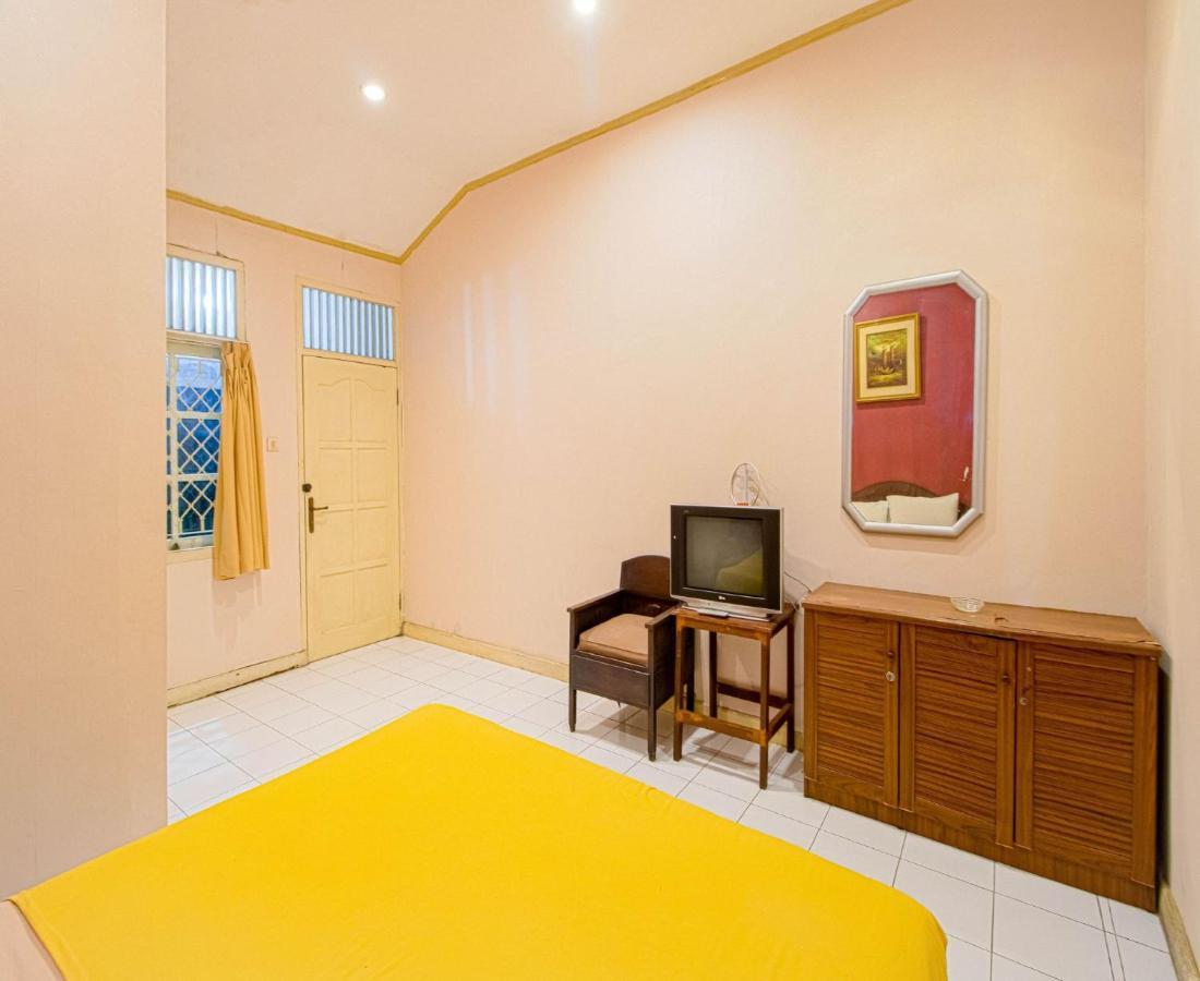 D'Talent Hotel Yogyakarta Ngoại thất bức ảnh