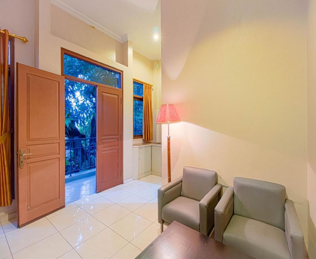 D'Talent Hotel Yogyakarta Ngoại thất bức ảnh