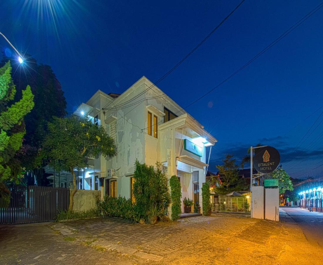 D'Talent Hotel Yogyakarta Ngoại thất bức ảnh