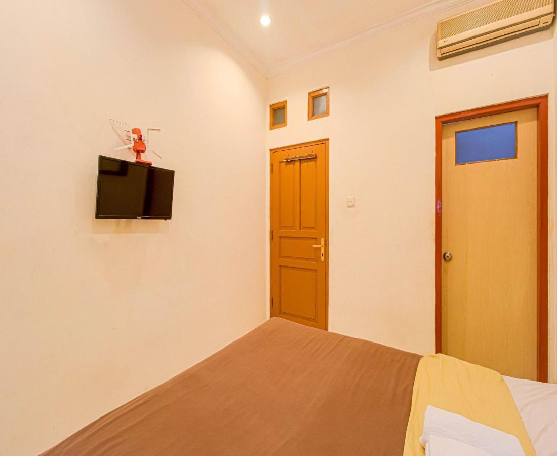 D'Talent Hotel Yogyakarta Ngoại thất bức ảnh