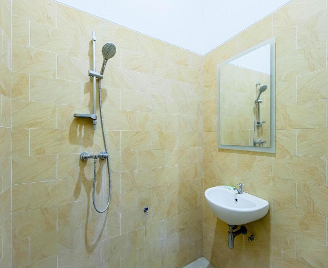 D'Talent Hotel Yogyakarta Ngoại thất bức ảnh